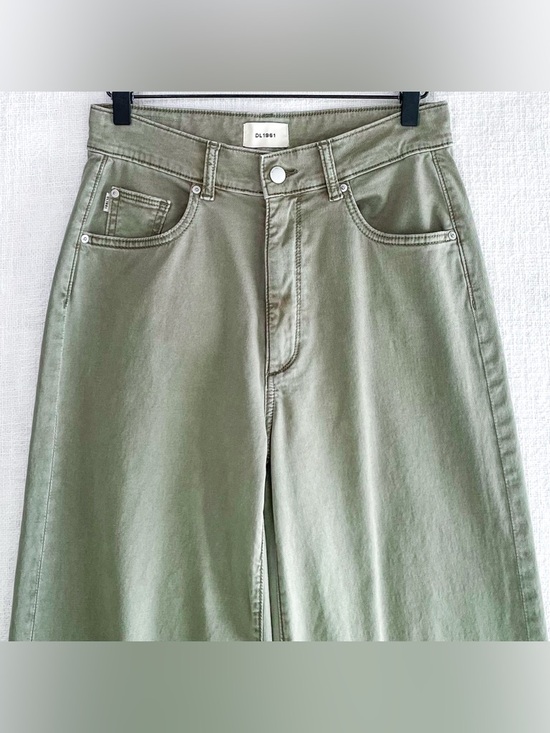 DL1961 sage greenwide leg jeans. - Picture 4 of 10